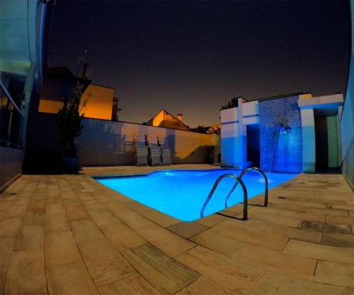 Condomínio Aruã Mogi Sobrado Piscina Noite