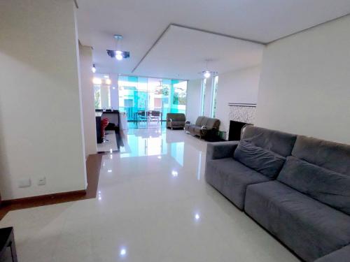 Condomínio Aruã Mogi Sobrado Sala